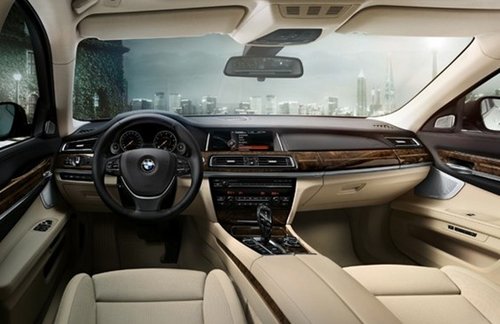 新BMW7系尊享礼遇 轻松拥有高品质生活
