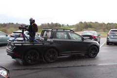 沃尔沃XC60六轮皮卡特别版 作摄像用车