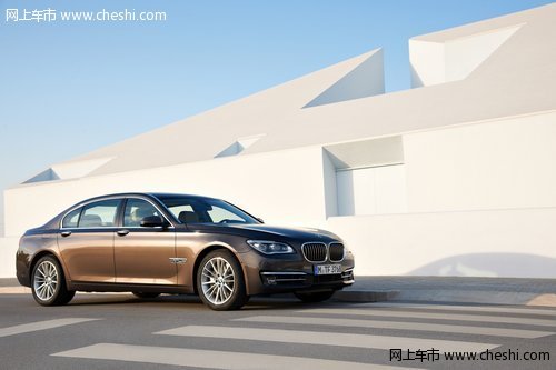 包头宝泽新BMW 7系尊享礼遇沸腾夏日