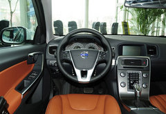 新款沃尔沃S60舒适 少量白车送保险活动