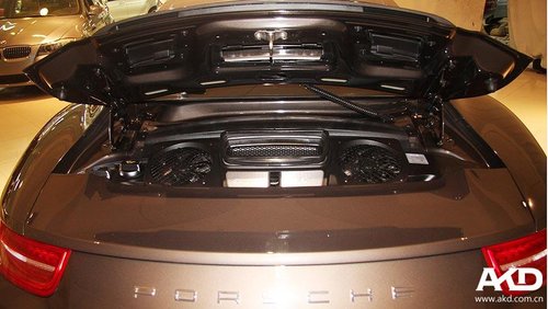 保时捷911售价123.8万 最经典的传奇跑车