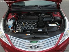 现代雅尊最高优惠4.3万 动感大气中级车