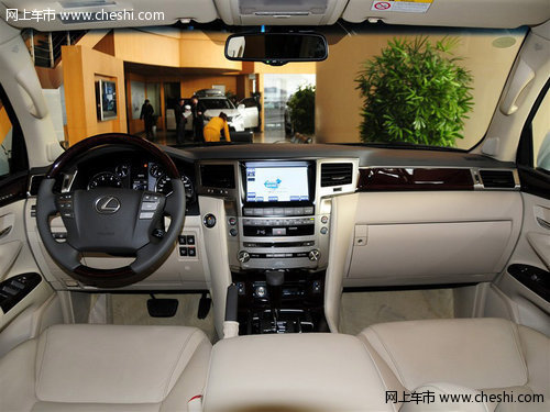 雷克萨斯LX570实拍  越野能力/豪华舒适