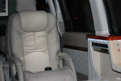 奔驰威霆3.0改装版 房车设计改装享优惠