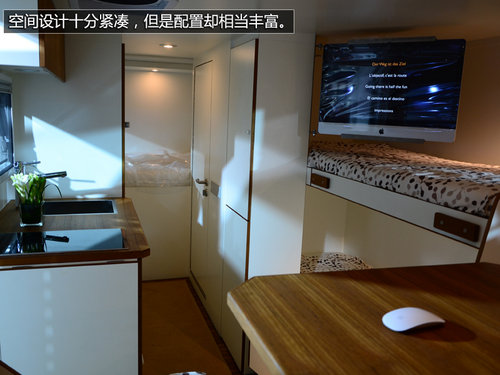 售價880萬 奢華越野重卡房車-車展實拍