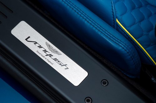 阿斯顿马丁新敞篷跑车 V12引擎/售190万