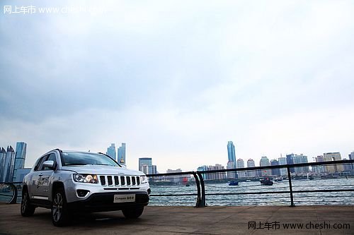 2014款Jeep指南者与自由客青岛升级上市