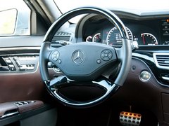 奔驰S63AMG黑车黑内 全国限量仅售235万