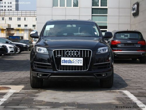 奥迪Q7汽油版黑车棕内  周末抢鲜价74万