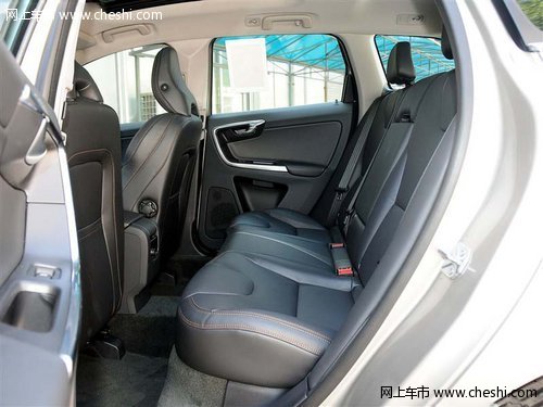 2014款沃尔沃XC60 现车全系低价优惠2万