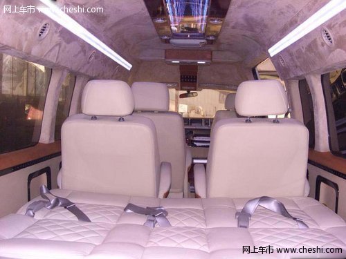 丰田海狮13座贷款购车 0首付当天可提车