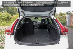 《你所关注的》沃尔沃V40储物便利性体验