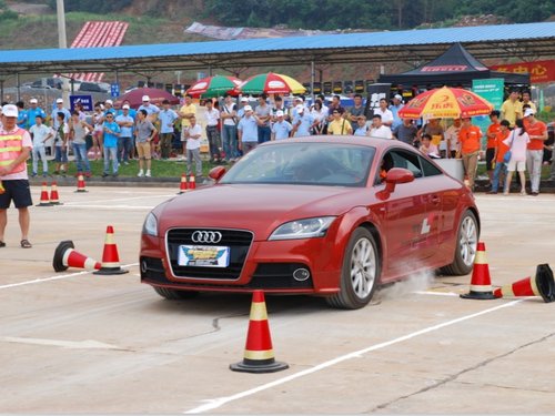 “华府杯”郴州首届停车争霸赛圆满落幕