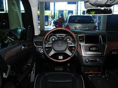 2013款奔驰GL500 促销进行中分期零首付