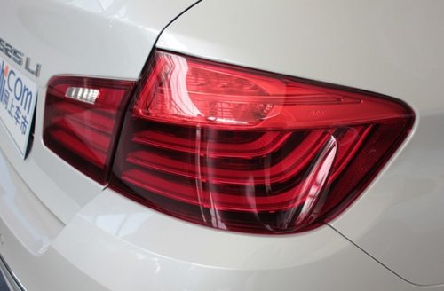 新BMW5系Li到店--全新自适应LED大灯
