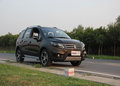 首款加大號城市SUV 風行景逸X5新車圖解