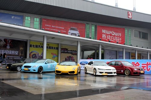 2013东莞国际车展超级豪华跑车悉数登场