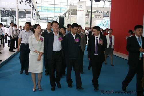 2013第八届西安国际汽车展览会今日启幕