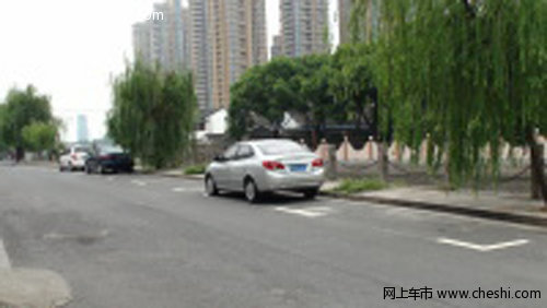 绍兴市区昌安洞桥小区划岀22个停车位