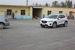 始终勒紧的安全带 与专业车手体验CX-5