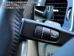 贵族新宠儿 试驾沃尔沃V40 2.0T智雅版
