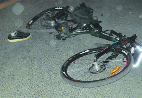 男护士遇车祸身亡 骑自行车被撞飞30米