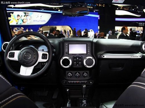 新款Jeep吉普牧马人 英雄现车优惠4.5万