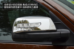 2014款丰田坦途抢先实拍 更大气/更豪华