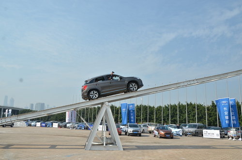 雪铁龙C4 Aircross 挑战高难度越野场地