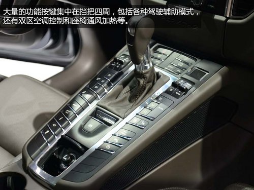 紧凑版卡宴 保时捷Macan Turbo车展实拍