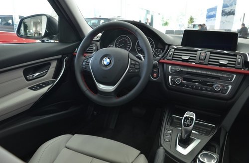 远游信步 全新BMW3系旅行轿车新车到店