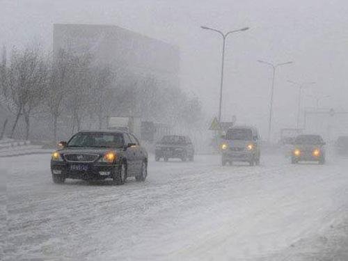 雪地行車保持低速 新手切不要貿(mào)然上路