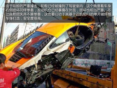 因高速失控 迈凯伦MP4-12C撞电线杆报废