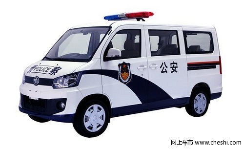 夜巡车队新标兵 佳宝V80服役长春市公安局警队