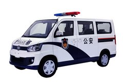 夜巡车队 佳宝V80服役长春市公安局警队