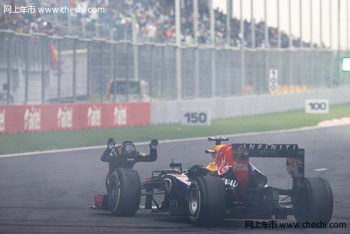 英菲尼迪助力冠军再续传奇 与F1合作成就典范