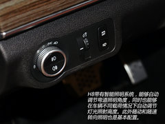 突出重围的旗舰 试驾哈弗H8四驱豪华版