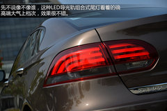 大屏够霸气 配中控台大屏紧凑型轿车