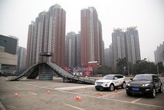 路虎·揽胜极光 驾赏极训营莅临成都
