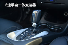 “安”心出行 冰雪路面体验道奇酷威3.6L