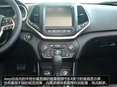 全新Jeep第四代城市SUV 另类个性自由光实拍