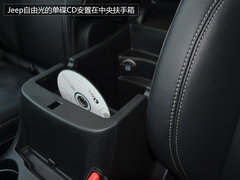 全新Jeep第四代城市SUV 另类个性自由光实拍