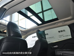全新Jeep第四代城市SUV 另类个性自由光实拍