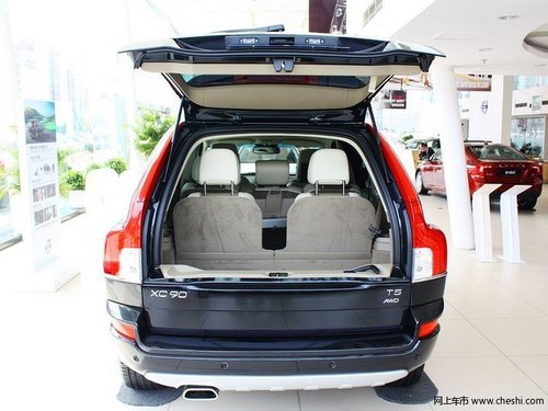 沃爾沃XC90  現(xiàn)車到店讓利優(yōu)惠降價(jià)10萬