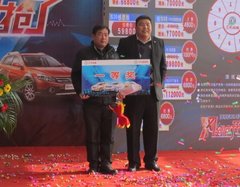 东风风神2014济宁第一团订单突破500台