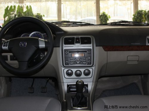 2012新款长安CX30到店销售 价格不变