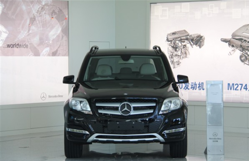 北京奔驰GLK260正式上市 内饰精致大气 售价39.8万元