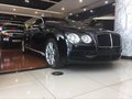 備受富豪喜愛的豪轎車 17款賓利飛馳V8S