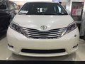 2017款豐田塞納四驅(qū) 頂配商務(wù)車底價酬賓