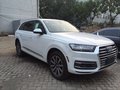 奧迪Q7白領(lǐng)精英首選SUV 內(nèi)飾豪華超搶眼